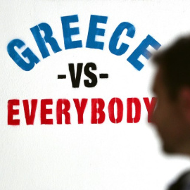 Grafiti en el centro de Atenas. - AFP