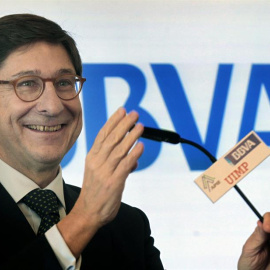 El presidente de Bankia, José Ignacio Goirigolzarri, al inicio de su intervención en el curso "El nuevo modelo de desarrollo" que se imparte esta semana en la Universidad Internacional Menendez Pelayo (UIMP), en Santander. EFE/Esteban Cobo