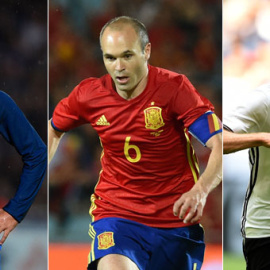 Griezmann, Iniesta y Müller en partidos recientes de sus selecciones. AFP