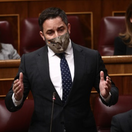 El líder de Vox, Santiago Abascal, interviene durante una sesión de control al Gobierno en el Congreso de los Diputados, en Madrid (España), a 10 de marzo de 2021.