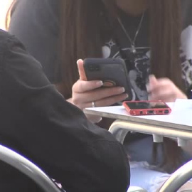 El 112 realiza un simulacro en parte de España con un envío masivo de mensajes de alerta a los móviles