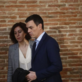 Irene Lozano, la secretaria de Estado de España Global, junto a Pedro Sánchez.  Europa Press