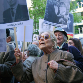 Carmen Arrojo durante una manifestación.