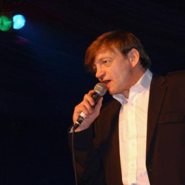 Mark E. Smith, líder y fundador de la banda británica The Fall.
