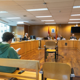 Francisco Nicolás Gómez Iglesias, conocido como ‘El Pequeño Nicolás’, durante un juicio en la Audiencia Provincial de Madrid, a 25 de octubre de 2022, en Madrid