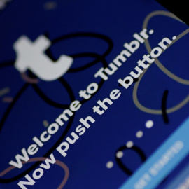 La aplicación de la red social Tumblr , en un 'smartphone'. REUTERS/Thomas White