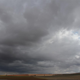 El fin de semana llegará una borrasca que dejará precipitaciones y bajadas de temperaturas. EFE/Archivo