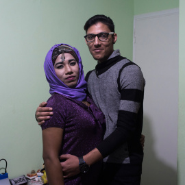 Ovil y Osman, dos refugiados LGTB atrapados en la isla de Lesbos.- CEAR/ GABRIEL PECOT