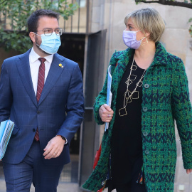 El vicepresident en funcions, Pere Aragonès, i la consellera de Salut, Alba Vergés, abans del Consell Executiu, el 16 de març.