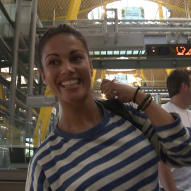 Lara Álvarez regresa a Madrid para reencontrarse con su hermano