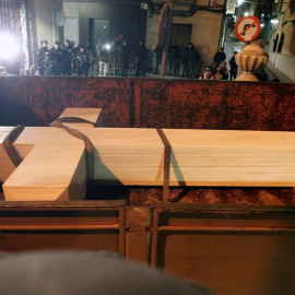 Retirada de la cruz franquista