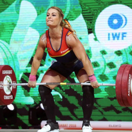 Lydia Valentín durante los Mundiales de halterofilia donde ha ganado dos medallas | Jozsef Szaka / EFE