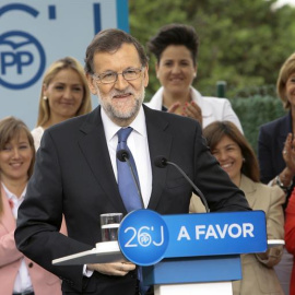 Mariano Rajoy, durante su intervención en el acto electoral del PP en Guadalajara. / PEPE ZAMORA (EFE)