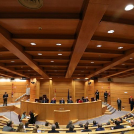 Los miembros de una comisión en el Senado el 24 de octubre de 2017. REUTERS/Sergio Perez