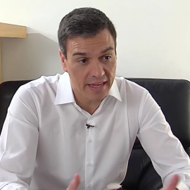 El líder del PSOE y candidato a la presidencia del Gobierno, Pedro Sánchez, en la entrevista para 'Público'.
