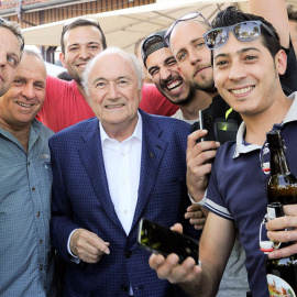 Blatter se fotografía en Zúrich hace unos días. REUTERS/Kurt Schorrer