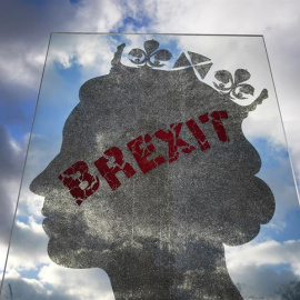 09/12/2018.- Una instalación artística de Brexit en Park Lane en Londres, Gran Bretaña, 9 de diciembre de 2018. Los diputados votarán a favor o en contra del acuerdo de Brexit en la UE del Primer Ministro británico Theresa May el 11 de dici