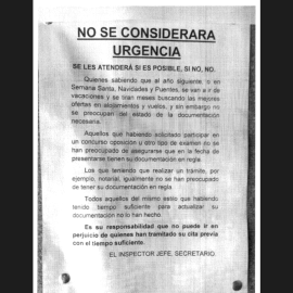 Cartel colocado en una comisaría madrileña.