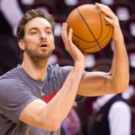 Pau Gasol durante el calentamiento de un partido de esta temporada con los Chicago Bulls. - AFP