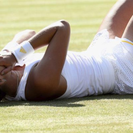 Muguruza, tras vencer a Wozniacki en Wimbledon. EFE/Sean Dempsey