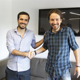Alberto Garzón rechaza la oferta de Pablo Iglesias de integrarle en la lista de Podemos