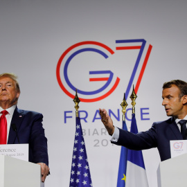 Emmanuel Macron y Donald Trump asisten a una conferencia durante la cumbre del G7 en Biarritz | Reuters