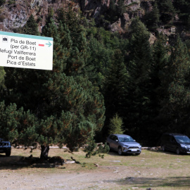 L'aparcament de la Molinassa, a la Vall Ferrera, punt d'inici de la Pica d'Estats.