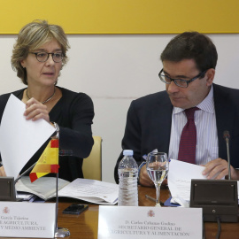 Carlos Cabanas, en su etapa de secretario general de Agricultura,con la entonces ministra del ramo Isabel García Tejerina.