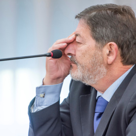 El exdirector general de Trabajo de la Junta Javier Guerrero, uno de los principales acusados en la pieza política del caso ERE, en la sala de la Audiencia de Sevilla. EFE/ Raúl Caro