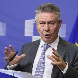 Karel De Gutcht, en una imagen de archivo, cuando era Comisario de Comercio de la UE. / EFE