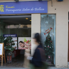 Se realizaron inspecciones en más de cuarenta establecimientos de estética, manicura y masajes ubicados en nueve distritos de Madrid, regentados principalmente por ciudadanos chinos.