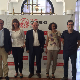 De izquierda a derecha: Alfonso Alonso (PP País Vasco); Idoia Mendia (PSE); Andoni Ortuzar (PNV); Nagua Alba (Podemos Euskadi) y Julen Arzuaga (EH Bildu) en los Cursos de Verano de la Complutense este martes