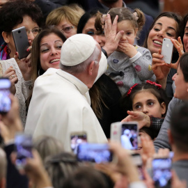 El Papa Francisco en su tradicional mensaje de Navidad a la Curia, la administración central del Vaticano/ REUTERS