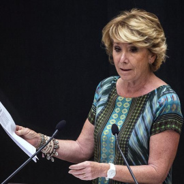La portavoz del PP en el Ayuntamiento de Madrid, Esperanza Aguirre, durante su intervención en el primer debate del estado de la ciudad./ EFE