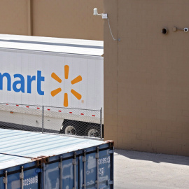 03/08/2019.- Un policía durante el tiroteo de El Paso (Texas) el pasado 3 de agosto en Walmart. / EFE