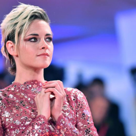 30/08/2019.- La actriz Kristen Stewart llega al estreno de 'Seberg' durante la 76º edición del Festival de Venecia. EFE/EPA/Ettore Ferrari