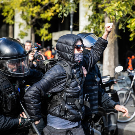 Uno de los detenidos en las protestas del 21D en Barcelona.-Xavier Bonilla/EUROPA PRESS