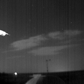 Una espectacular bola de fuego cruza el país a 95.000 kilómetros por hora. /LAHITA