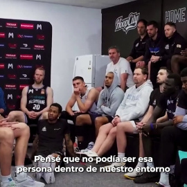 Isaac Humphries, el primer jugador de baloncesto australiano que sale del armario