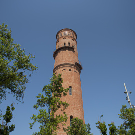 Una imatge de la Torre de les Aigües del Besòs.