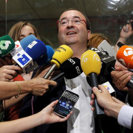 El secretario general del PSC, Miquel Iceta, realiza declaraciones a la prensa.- EFE/Chema Moya