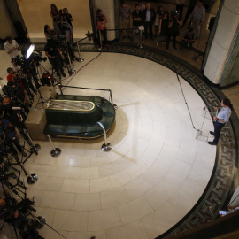 El secretario general de Podemos, Pablo Iglesias durante la rueda de prensa ofrecida tras la reunión mantenida con el presidente del Gobierno en funciones, Mariano Rajoy con vistas a formar Gobierno, esta tarde en el Congreso de los Diputad