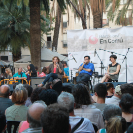 La alcaldesa de Barcelona y los concejales Gerardo Pisarello y Gala Pin detallan el proceso de aprendizaje y algunas de las medidas tomadas.-