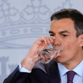 El presidente del Gobierno, Pedro Sánchez, durante su comparecencia antes los medios en el Palacio de La Moncloa tras el último Consejo de Ministros de 2018, celebrado hoy. EFE/Juan Carlos Hidalgo EFE/Juan Carlos Hidalgo