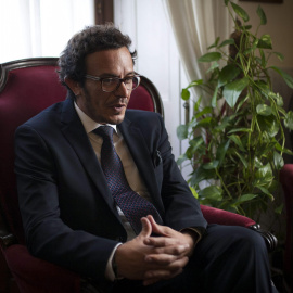 El alcalde de Cádiz, José María González Santos 'Kichi', durante la entrevista concedida a Efe