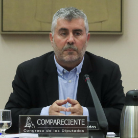 El periodista Miguel Ángel Oliver comparece ante la Comisión Constitucional del Congreso, a 21 de diciembre de 2023.