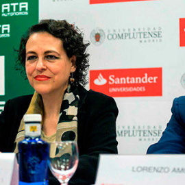 La ministra de Trabajo, Magdalena Valerio y el presidente de la Asociación de Trabajadores Autónomos (ATA), Lorenzo Amor