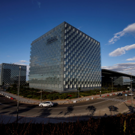 Vista del  edificio de la sede de Telefónica, en la zona norte de Madrid. REUTERS/Juan Medina