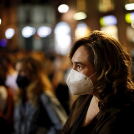 La alcaldesa de Barcelona, Ada Colau, participa en una de las marchas convocadas por el movimiento feminista en Barcelona por los asesinatos machistas y el hallazgo del cuerpo de la pequeña Olivia en la costa canaria.