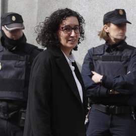 La secretaria general de ERC, Marta Rovira, a su salida del Tribunal Supremo tras su declaración del pasado 19 de febrero. EFE/Javier Lizón